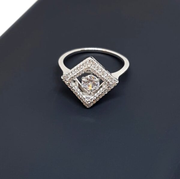 PRSTEN DANCING STONE